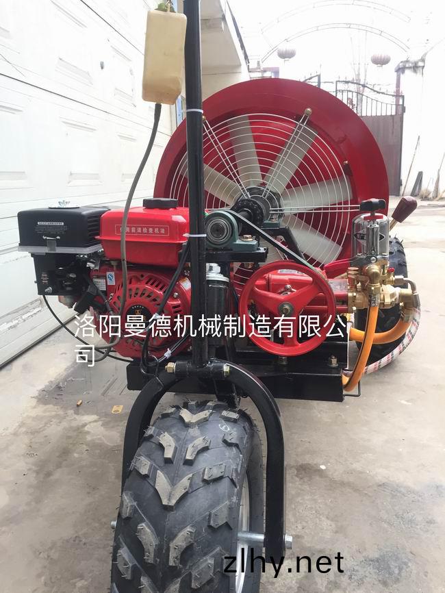 自(zi)走(zou)式風(fēng)送打藥(yao)機(ji)